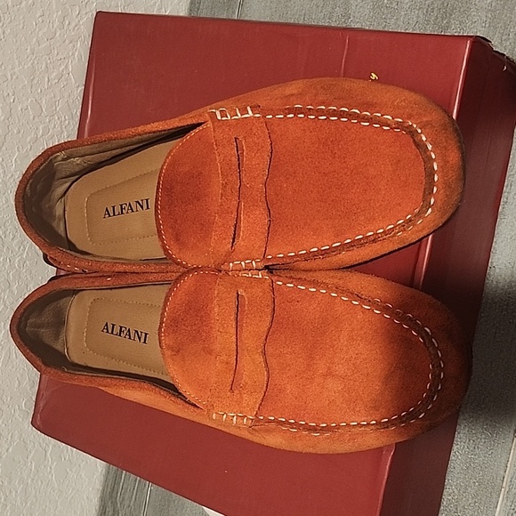 Shoes - Picture 5 of 5